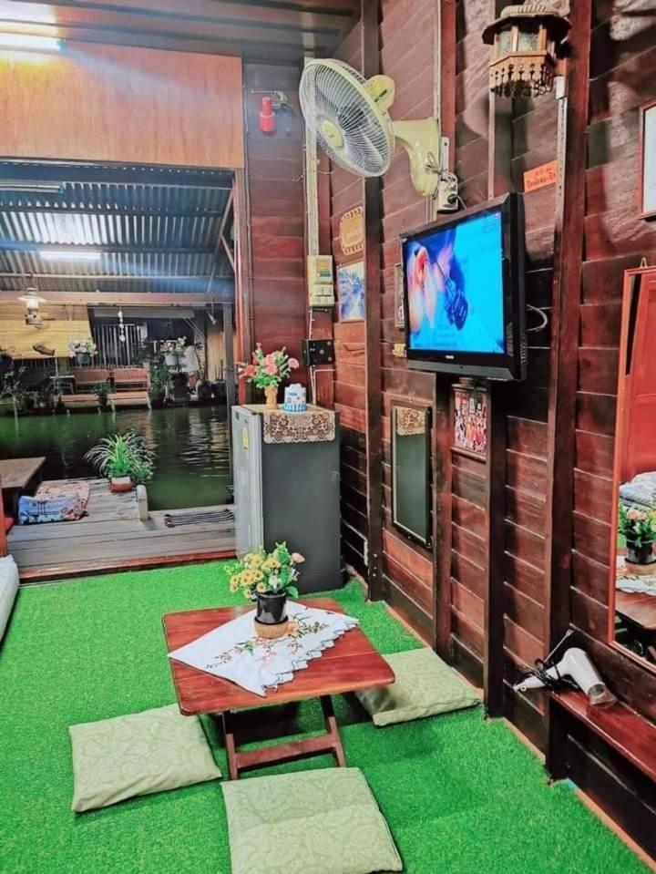 Ban Mae Arom Apartment Амфава Екстериор снимка