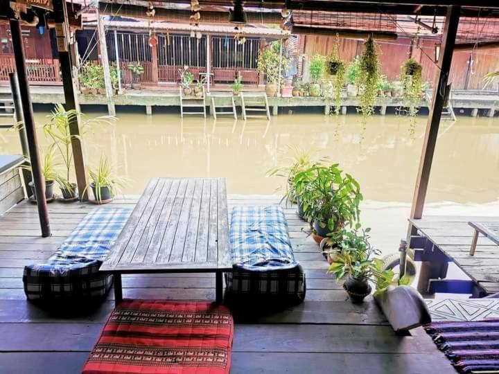 Ban Mae Arom Apartment Амфава Стая снимка