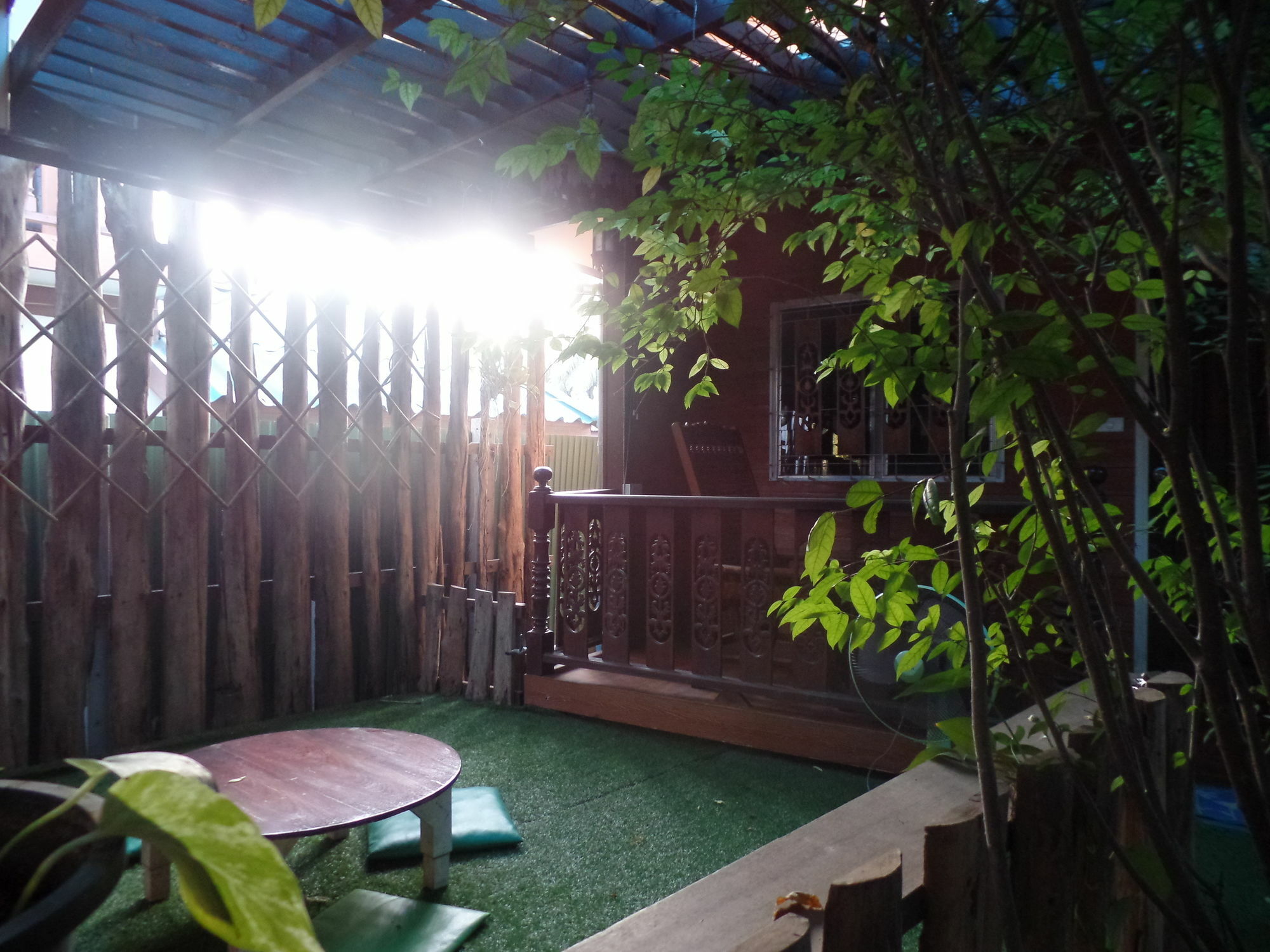 Ban Mae Arom Apartment Амфава Екстериор снимка